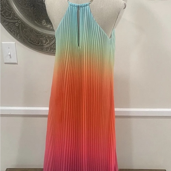 Trina turk maxi dress. Just cleaned. 100% polyester. Like a key west sunset. - Picture 4 of 10